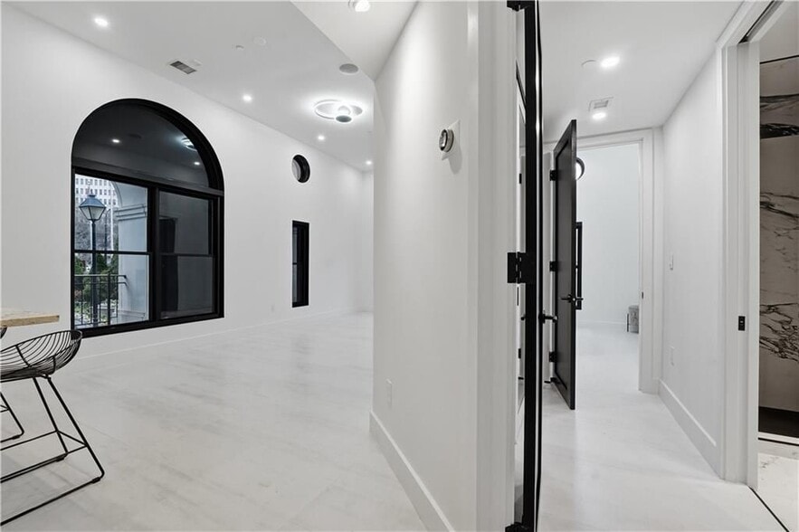 Building Photo - 199 14th St NE