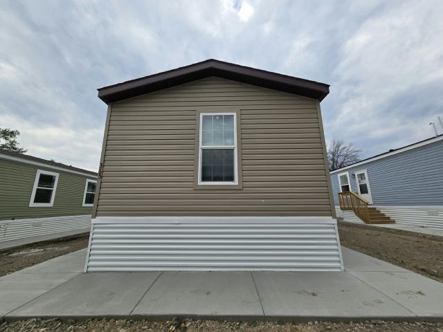 Building Photo - 365 Brutus Dr