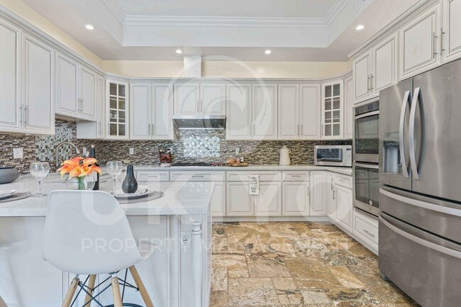 Building Photo - 6588 Longwalk Dr