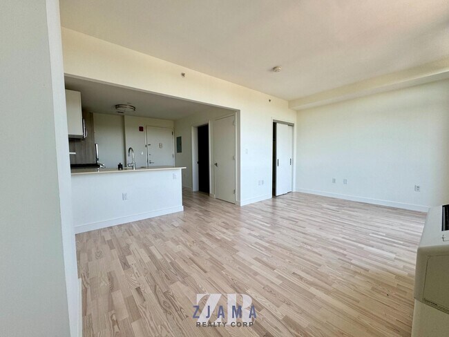 Building Photo - 626 Flatbush Ave