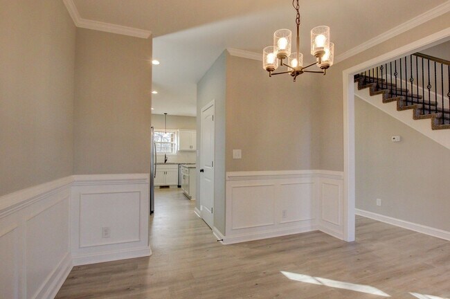Building Photo - 2086 Ussery Rd S
