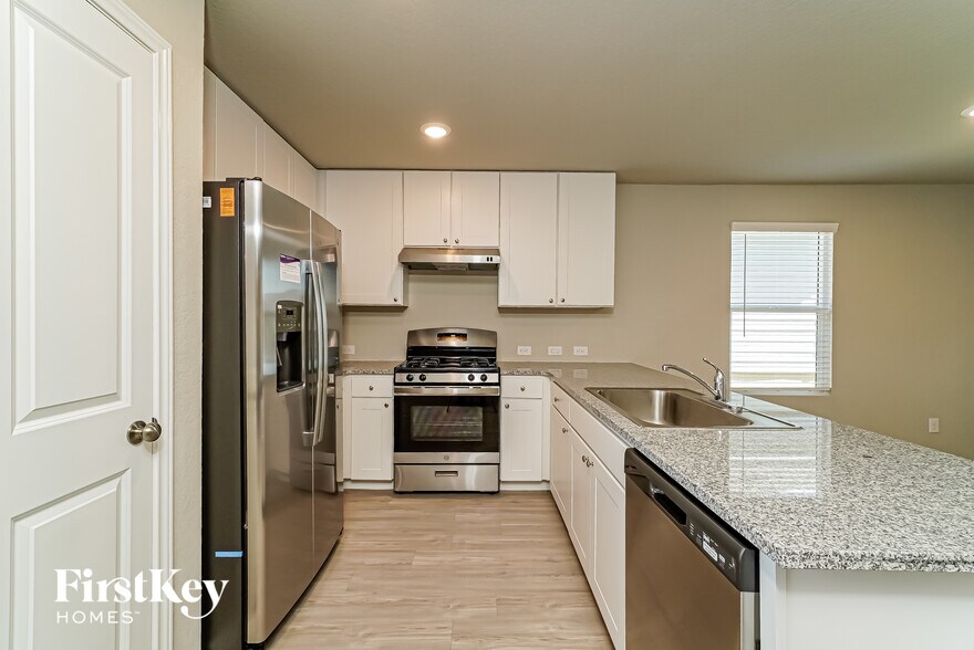 Building Photo - 10707 Prusiner Dr