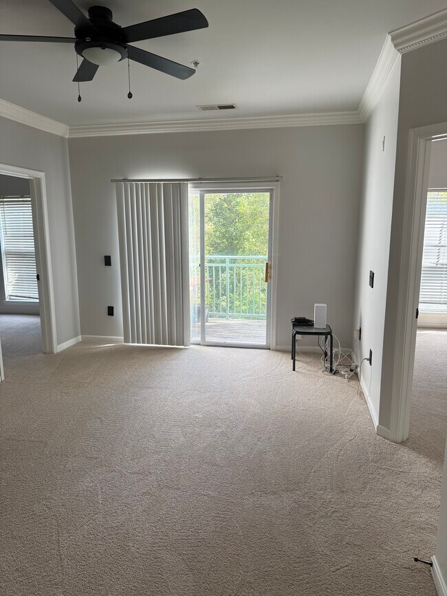 Building Photo - 15620 Everglade Ln