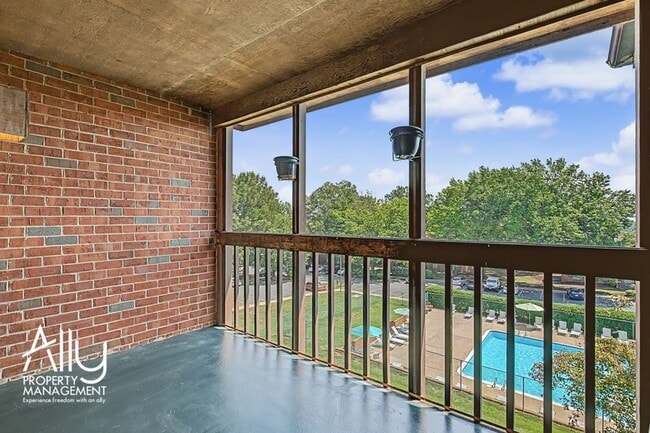 Building Photo - 130 Turtle Creek Rd