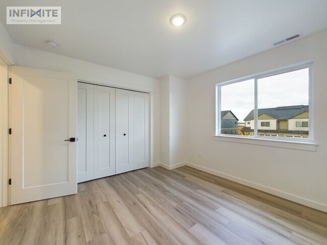 Building Photo - 602 Relentless Dr
