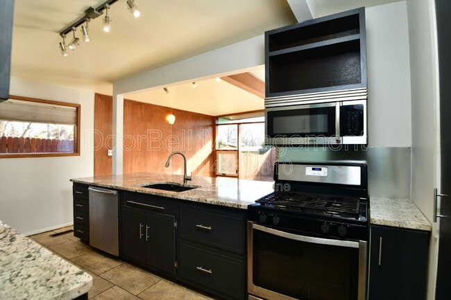 Building Photo - 5306 E 26th St