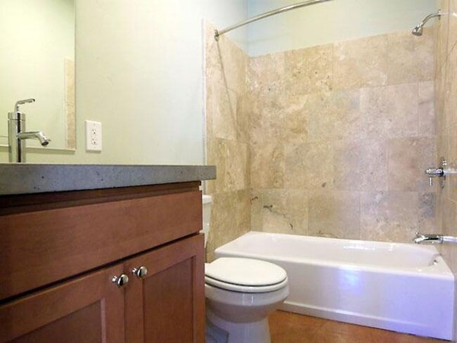 Building Photo - Monclair retreat, space and luxury in serene setting