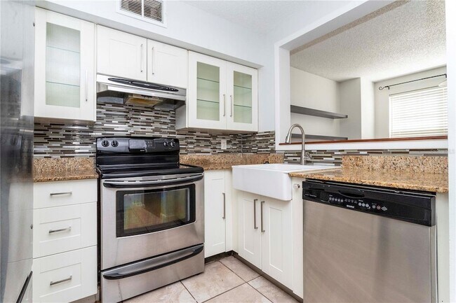 Building Photo - 3729 S Lake Orlando Pkwy