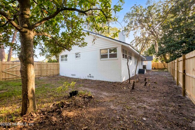 Building Photo - 4308 Worth Dr E