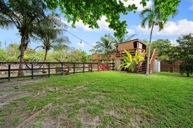 Building Photo - 7245 S Waterway Dr