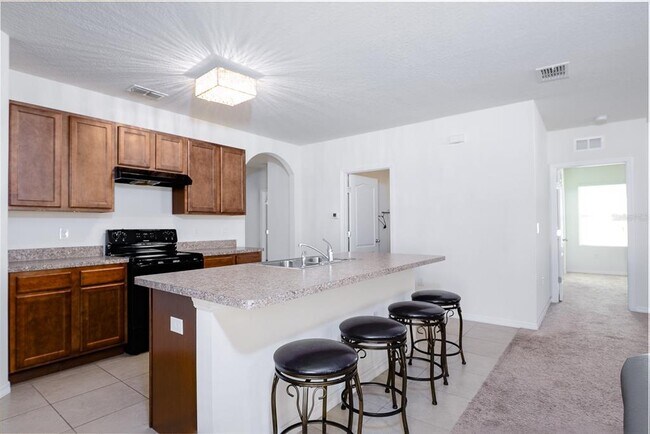 Building Photo - 4190 Roberta Dr