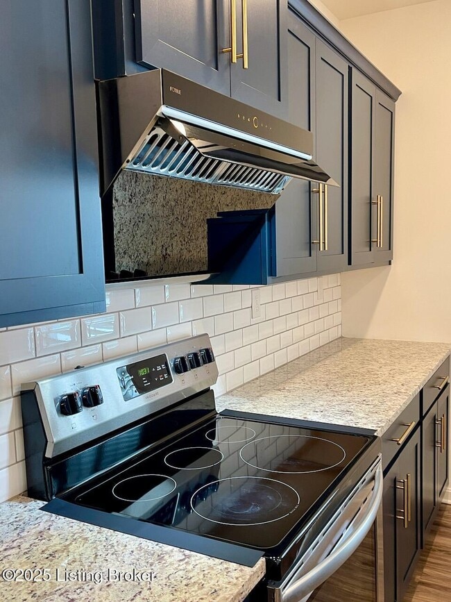 Building Photo - 12013 Cascade Falls Trl