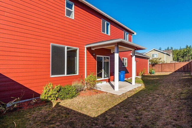 Building Photo - Beautiful Home in Newer Neighborhood