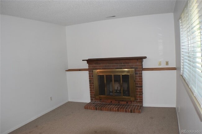Building Photo - 4585 Gatewood Dr