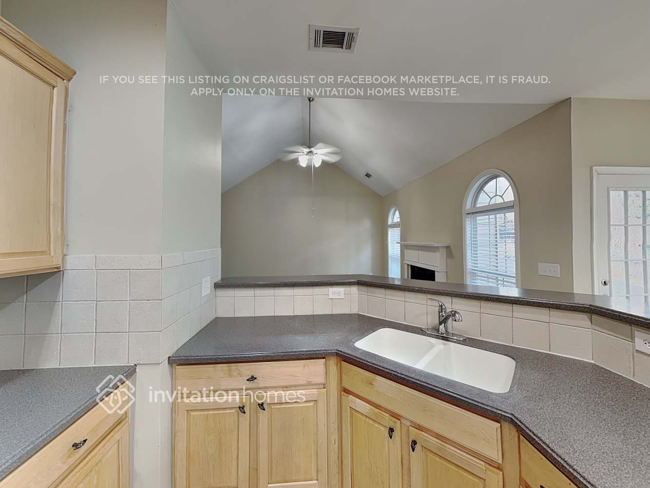 Building Photo - 1160 Martins Down Dr SE