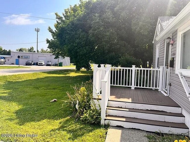 Building Photo - 3724 Bashford Ave