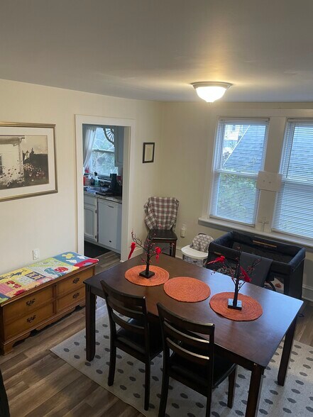 Building Photo - 108 Hasbrook Ave