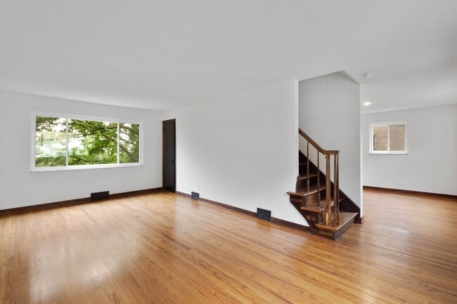 Building Photo - READY FOR MOVE IN! FULLY REMODELED 3-BEDRO...