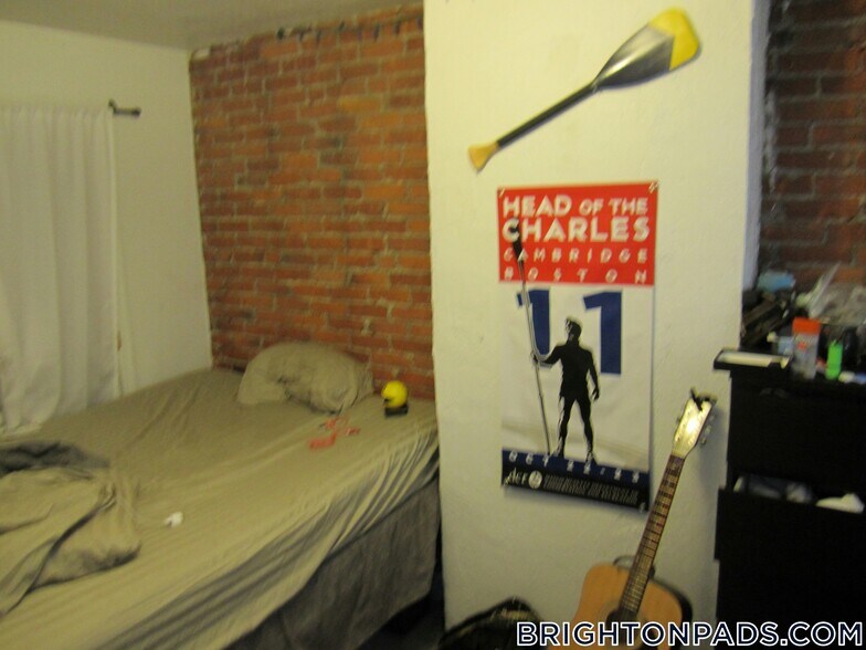 Building Photo - 66 Murdock St