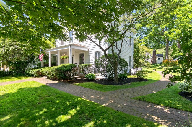 Building Photo - 4 Park View Terrace