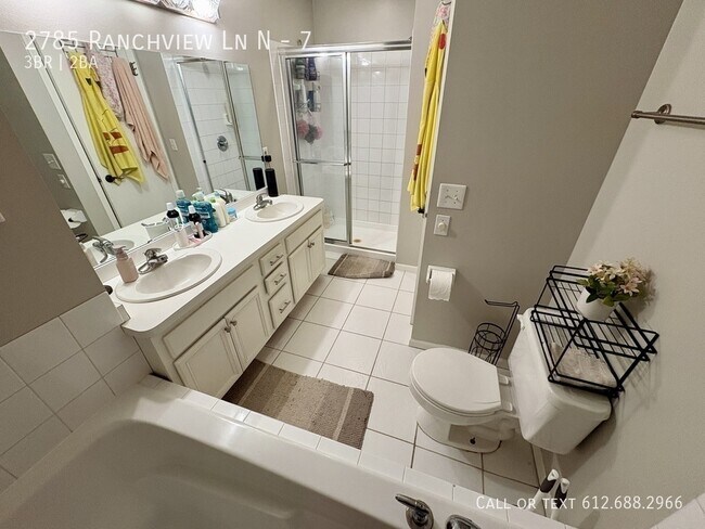 Building Photo - 2785 Ranchview Ln N