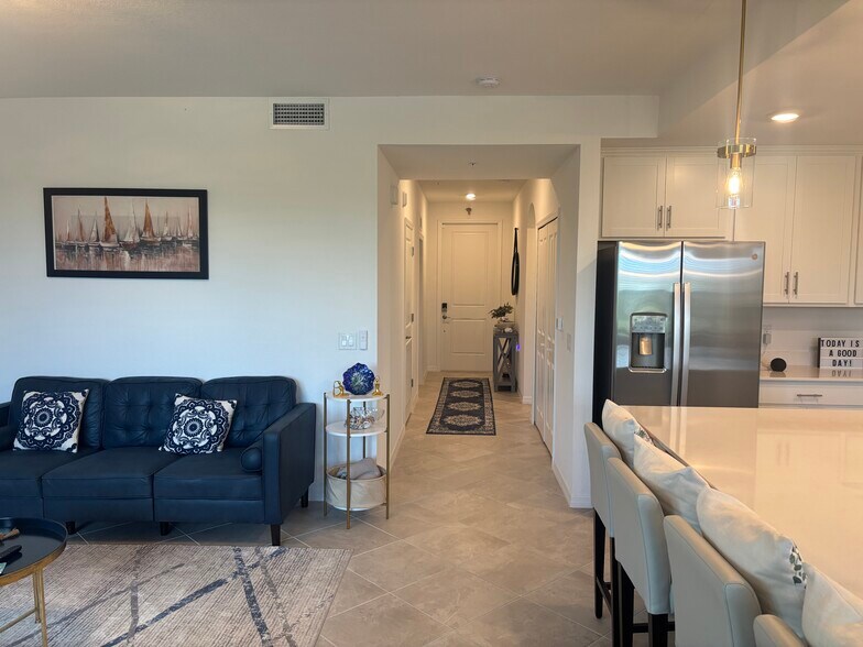 Building Photo - 14151 Heritage Landing Blvd