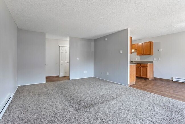 Building Photo - Amazing 3 bedroom available soon! Apply NO...