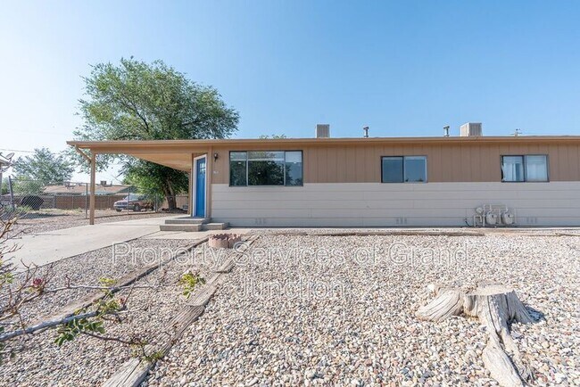 Building Photo - 3238-D 1/4 D 1/4 Rd
