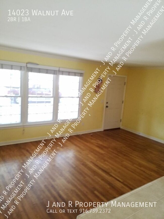 Building Photo - 14023 Walnut Ave