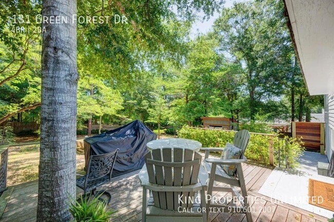 Building Photo - 131 Green Forest Dr