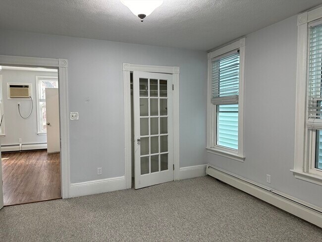 Building Photo - 479 Sumner St