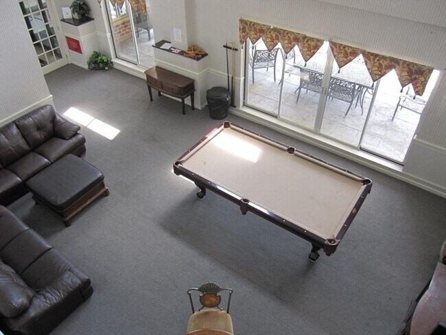 Building Photo - 230 Willard St