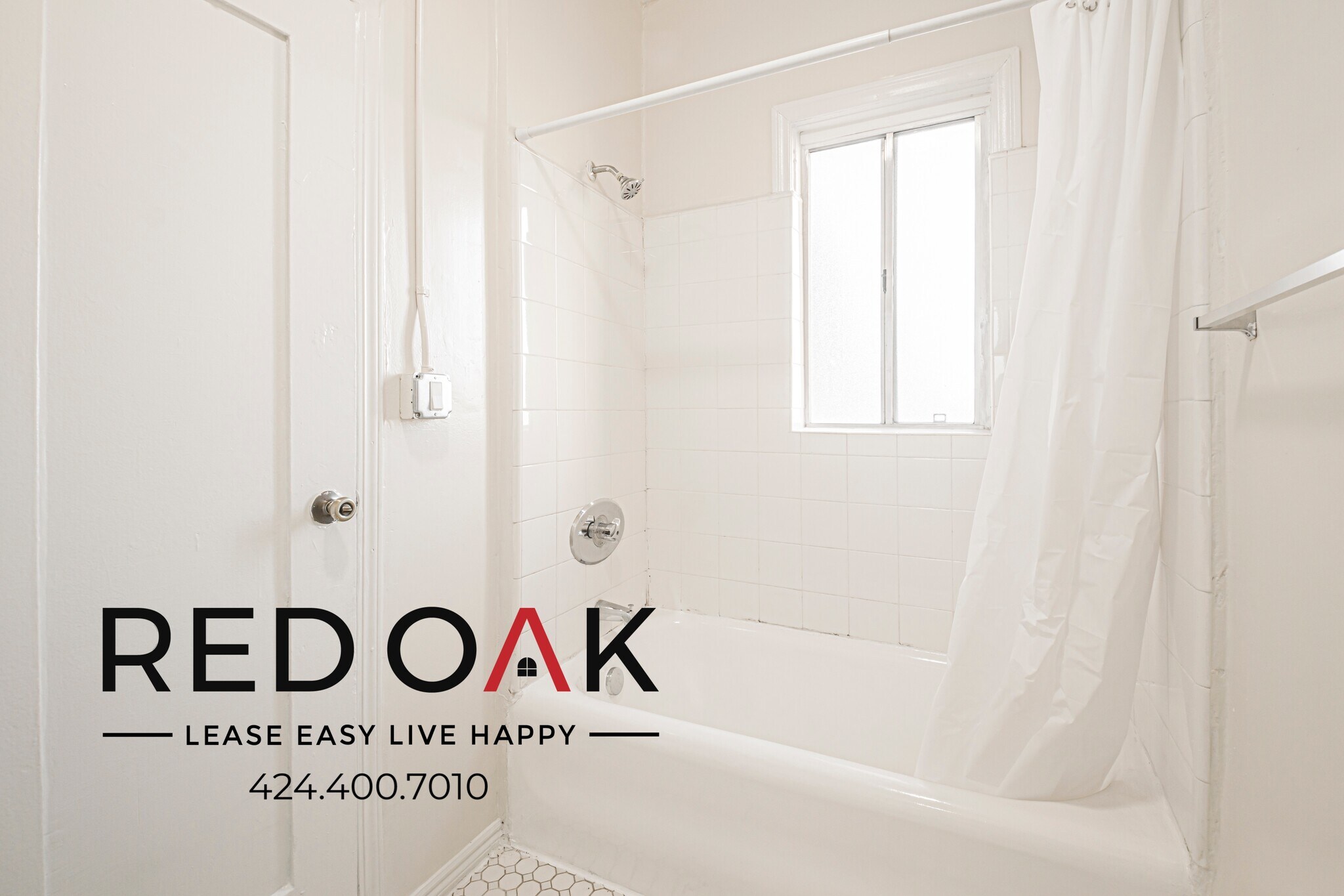 Building Photo - 425–427 S. Grand View St