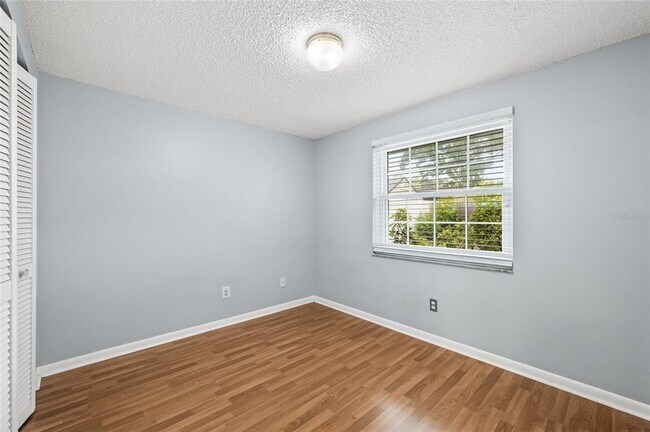 Building Photo - 2917 Burr Oak Dr