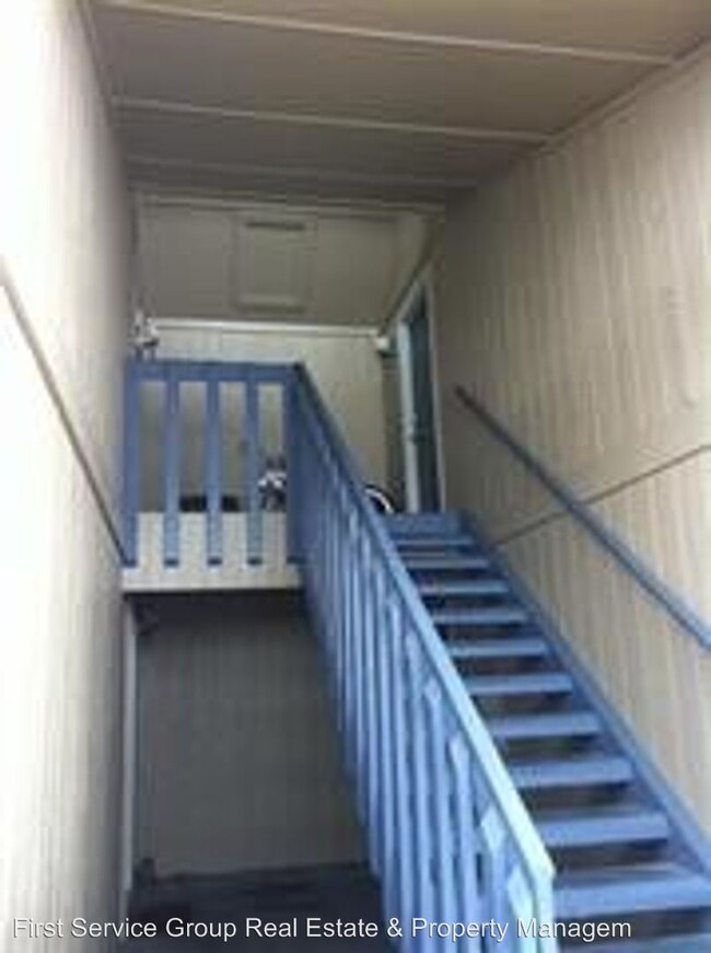 Building Photo - 6691-6697 W Denton Ln