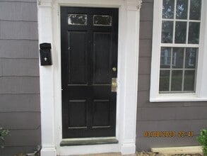 Building Photo - 1015 S McKinley St