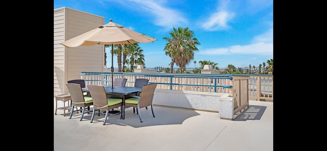 Building Photo - 270 Dahlia Ave