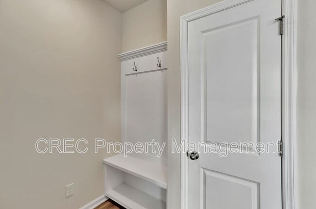 Building Photo - 306 Pathfinder Way