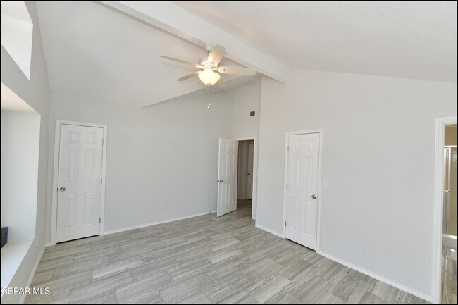 Building Photo - 4526 Monahans Dr