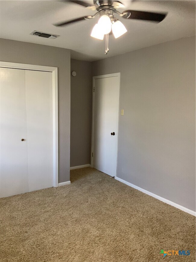 Building Photo - 1402 Dallas St