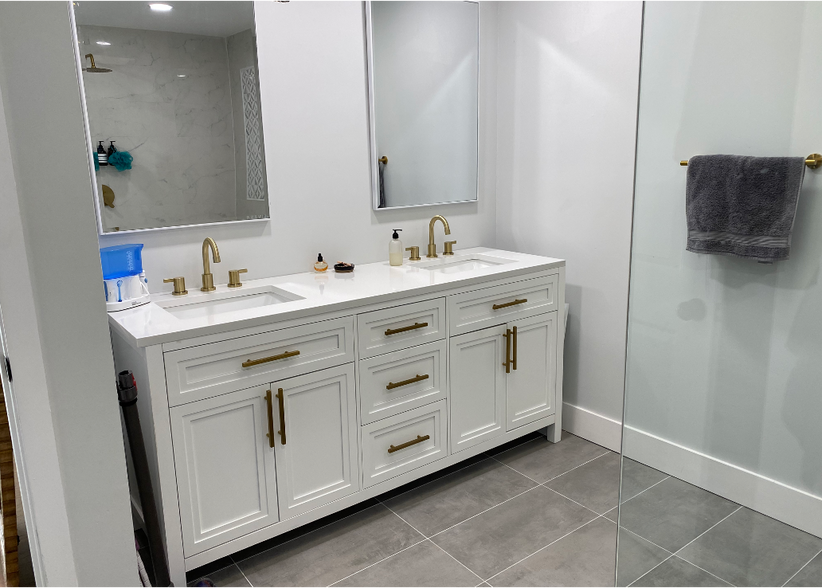 main bedroom bathroom - 1950 Bayberry Dr