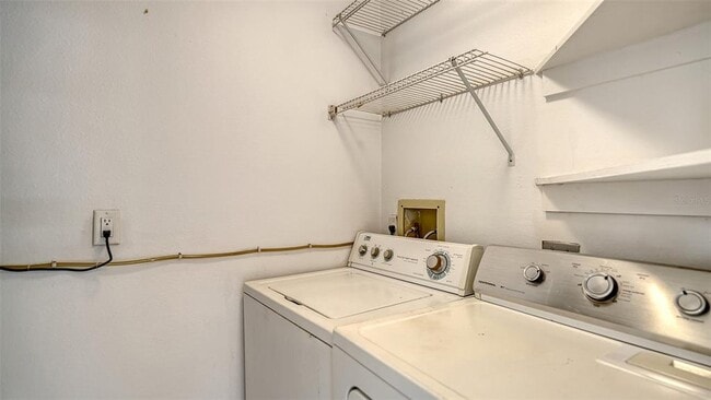 Building Photo - 5010 Barrington Cir