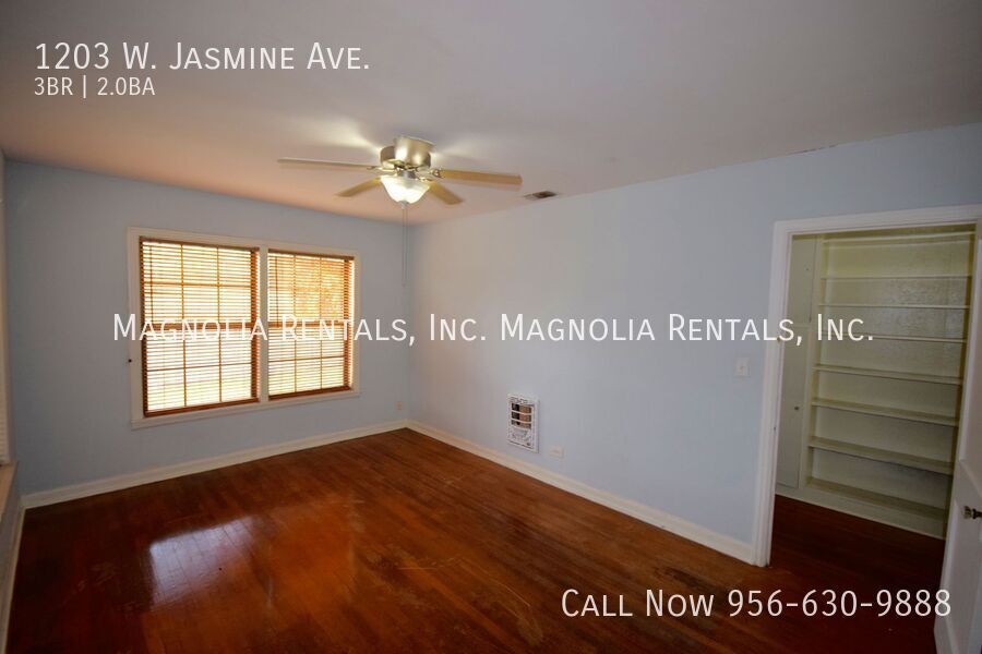 Building Photo - 1203 Jasmine Ave W