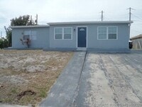 Building Photo - 3275 Orange St