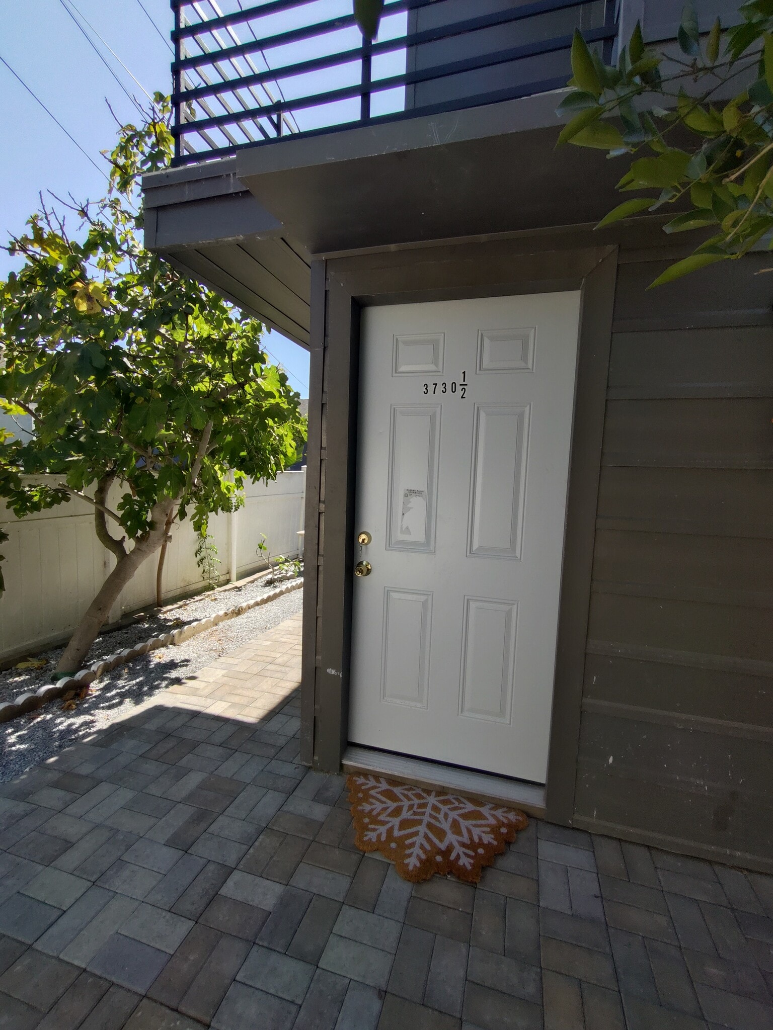 Building Photo - 3730 Tuller Ave