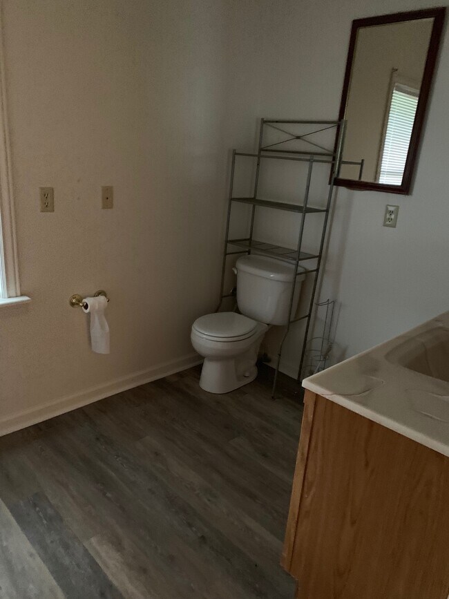 Building Photo - 2 Br 2 Ba house in the county; quiet and p...