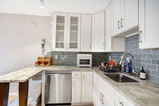 Building Photo - 1245 13th St NW