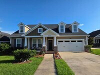 Building Photo - 2521 Lantana Ln