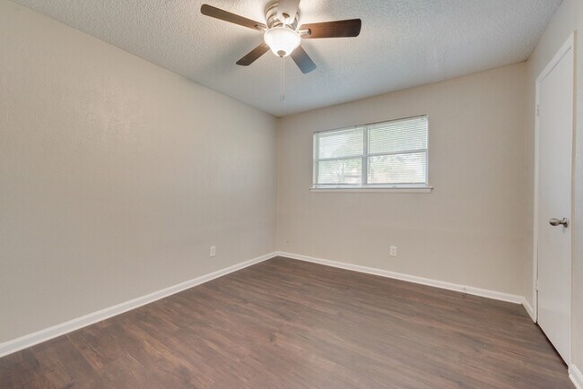 Building Photo - Neighborly Estate in North Richland Hills