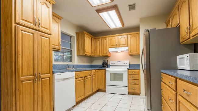 Building Photo - 4601 NW 29th Ter